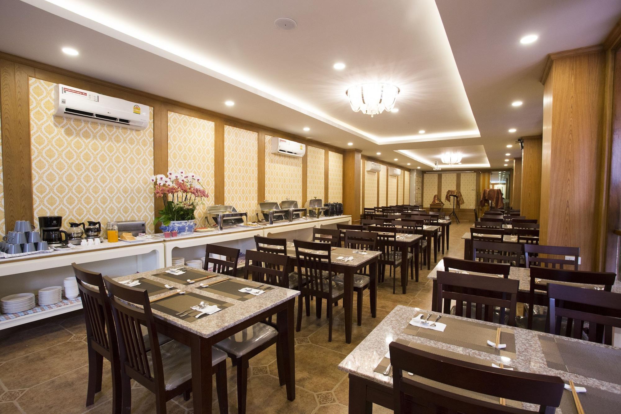 J&Y Hotel Latphrao 35 Bangkok Eksteriør bilde
